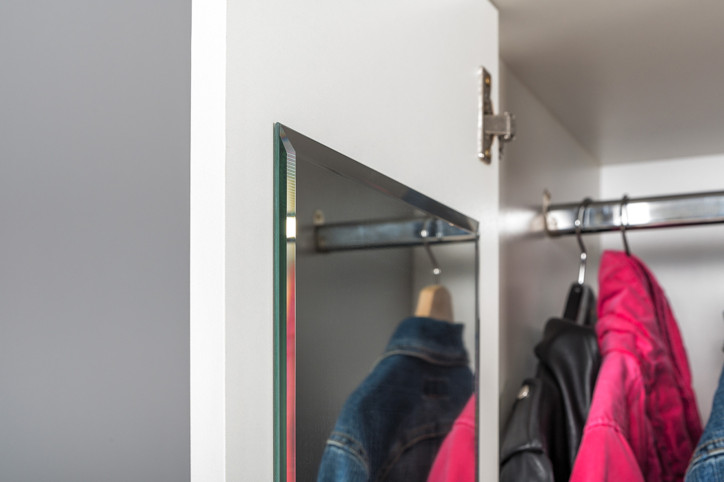 Шкафы двухстворчатые, Два шкафа для одежды для молодёжной Торонто